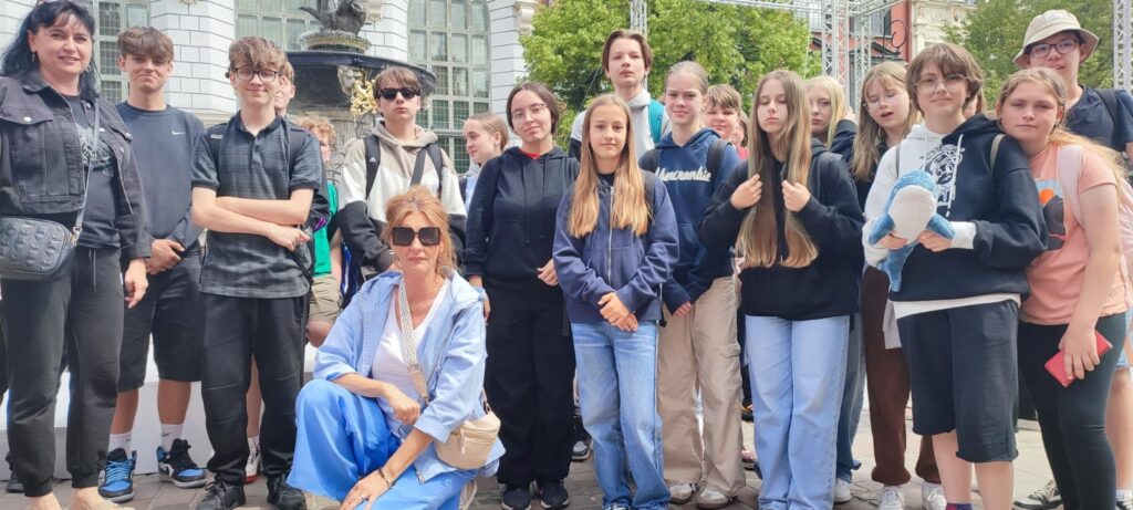 Uczniowie na wycieczce